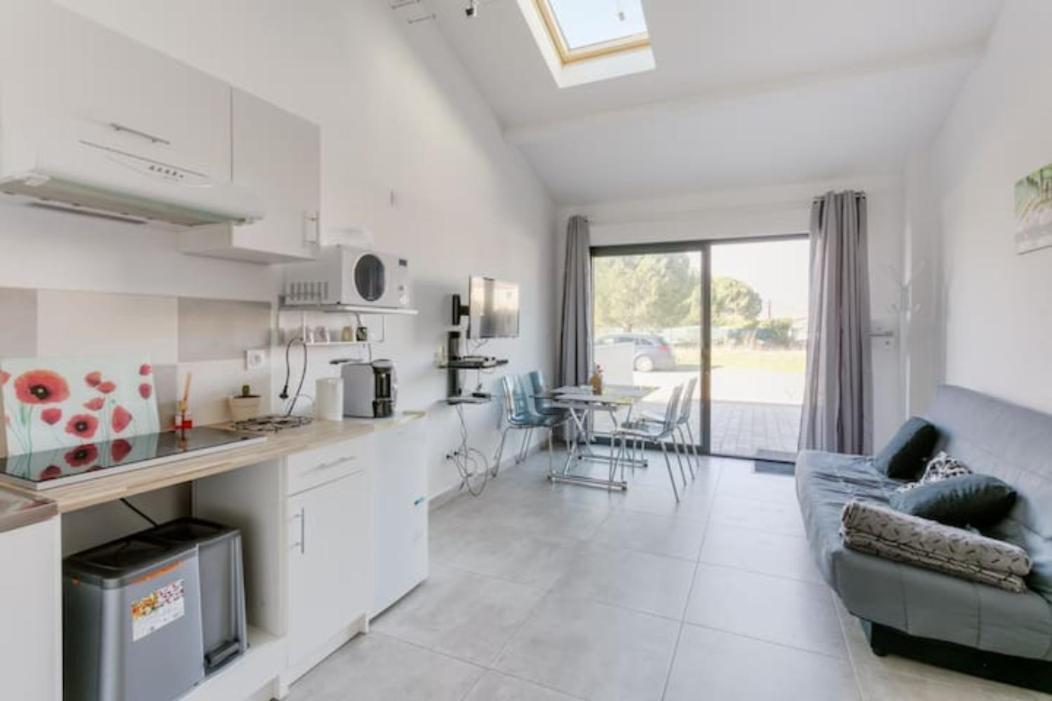 Studio Meuble Saint-Andre-de-Sangonis Exterior photo